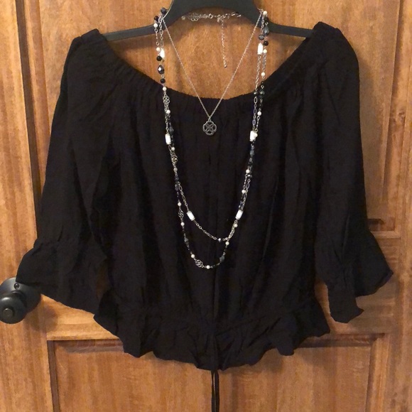 Tops - NEW Black off the shoulder top